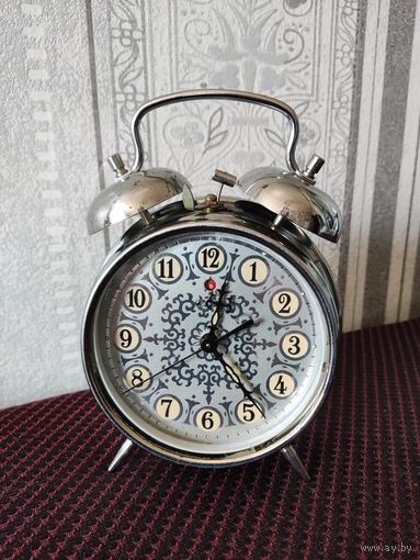 Большие часы (будильник) механические G&G.