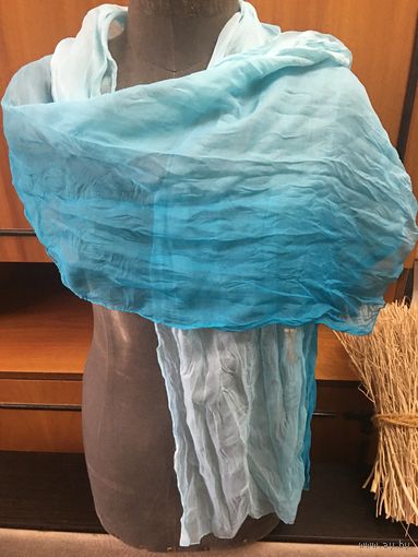 Шаль шарф палантин бирюзовый с оттенками 160 х 40 с небольшим мятым эффектом