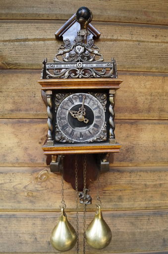 Голландские МАЛЫЕ Настенные Часы 1950-е гг. в стиле XVII века "ZAANSE CLOCK" S#2.