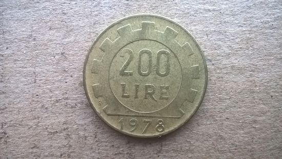 Италия 200 лир, 1978г. (D-32)