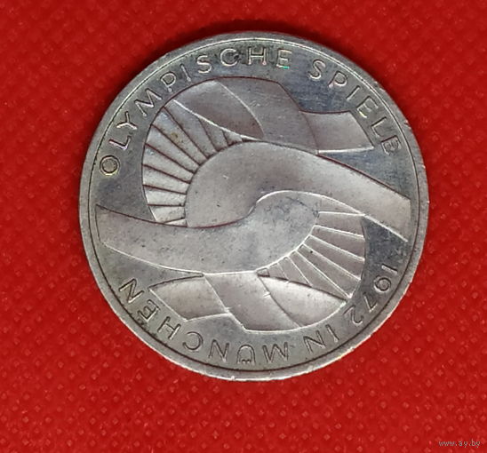 Монета 10 марок 1972 года. Олимпиада Мюнхен. Серебро.