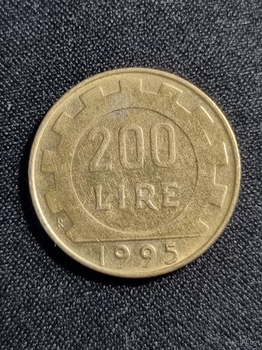 Италия 200 лир  1995