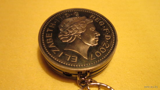 Зажигалка для нумизмата в виде монеты Англии металл
