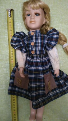 Кукла фарфоровая (8), 40 см
