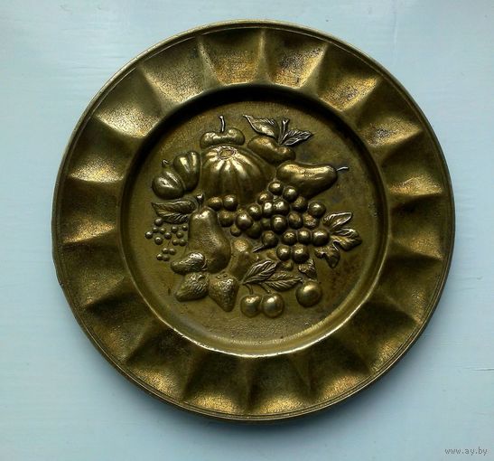 Тарелка настенная сувенирная. Бронза! Рубеж 19-20 века