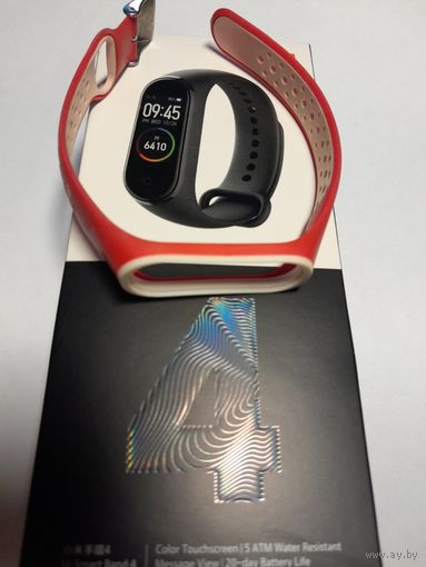 Ремешок (браслет) к фитнес-браслету Xiaomi Mi Smart Band 4 (красно-белый)