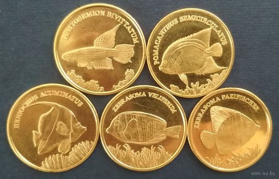 Малуку. Индонезия 5 Рупий 2017 г. Рыбки. Набор 5 монет.