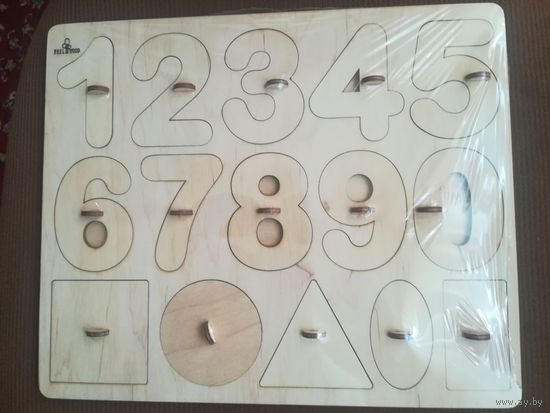 Игрушка деревянная Цифры и фигуры планшет