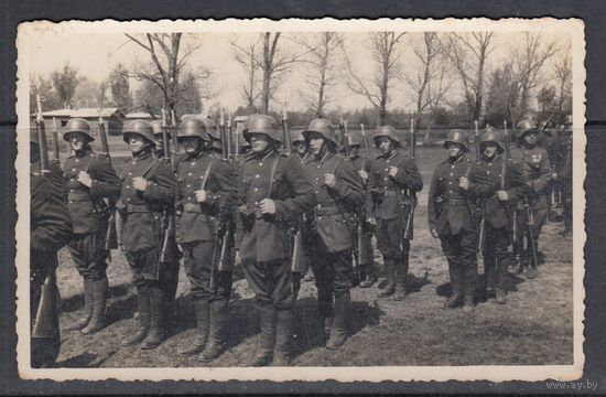 Военные Униформа Армия 1937 Латвия Литва ? Почтовая Карточка Фотооткрытка Открытка Фото 1 шт