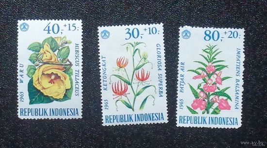 Марки Индонезии. Цветы. Дата выпуска:1965-12-20