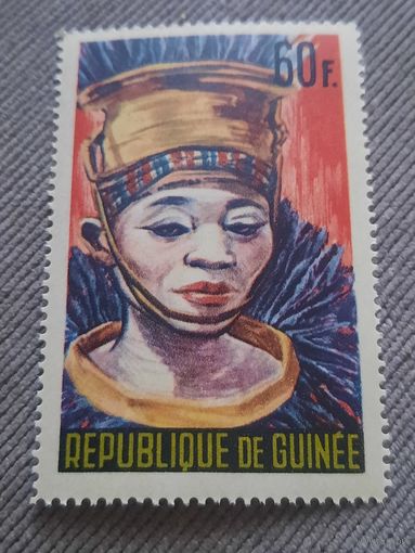 Гвинея 1965. Традиционные наряды. Марка из серии