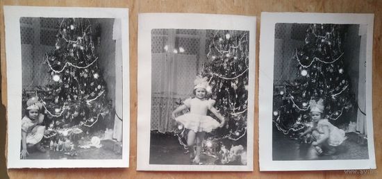 3 фото девочки у новогодней елки. 9х12 см. Цена за все.