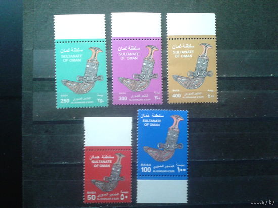 Султанат Оман 2001-5 Стандарт, герб Михель-13,2 евро