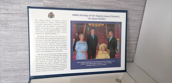 Памятный марочный блок и конверт к 100 летию рождения Елизаветы матери королевы Англии