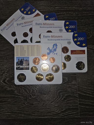 Германия 2007 год 5 наборов разных монетных дворов A D F G J. 1, 2, 5, 10, 20, 50 евроцентов, 1 евро и 2х2 юбилейных евро. Официальный набор BU монет в упаковке.