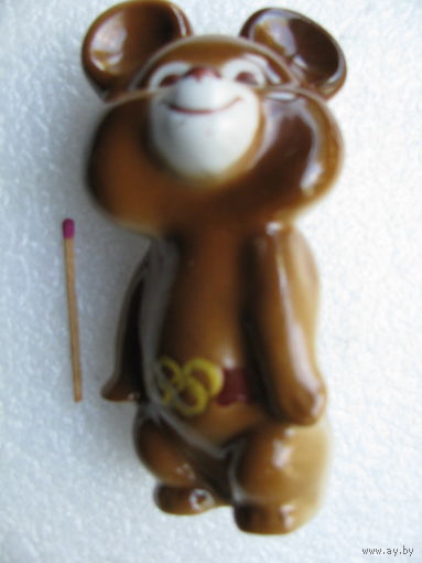 Статуэтка фарфоровая " Олимпийский Мишка " 11,5 см