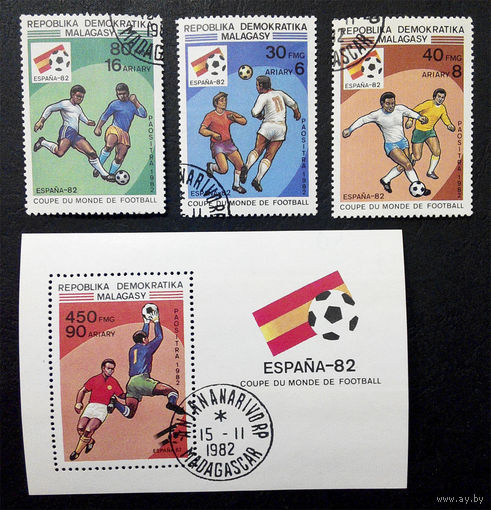 Мадагаскар 1982 г. Чемпионат Мира по футболу, Испания 1982 год. Спорт, полная серия из 3 марок + Блок #0100-С1P16