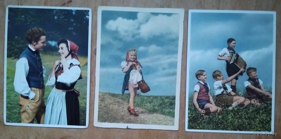 Три открытки. Дети и молодежь. Германия. 1950-е Чистые. Цена за 1.