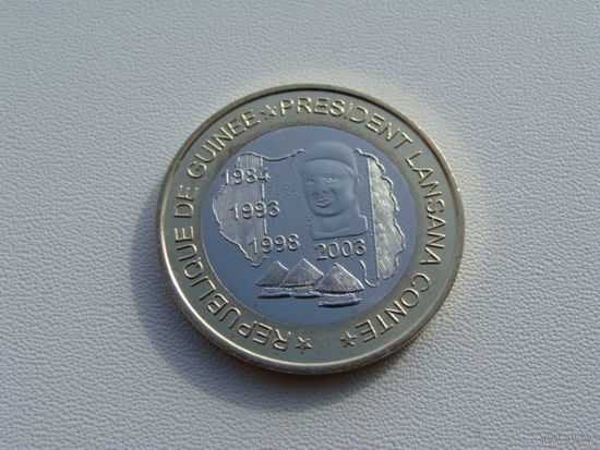 Гвинея. 6000 франков 2003 год  UC#200  КФА  "Президент - Лансана"