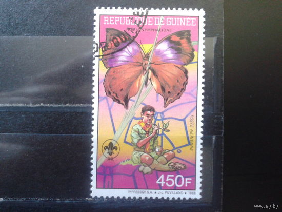Гвинея 1988 Скауты, бабочка Михель-1,7 евро гаш