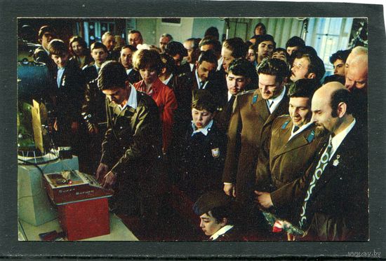 Петр Климук на экспозиции Юные техники - космосу.  1978