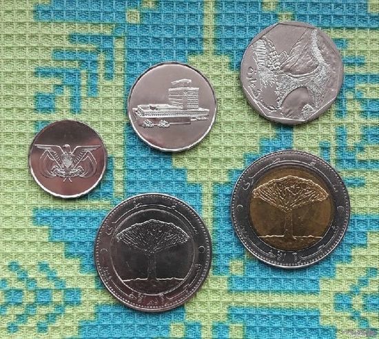 Йемен набор монет 1, 5, 10, 25/25 риалов. Пальма. UNC.