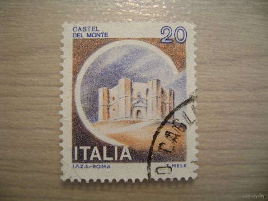 Марка Стандарт Италия 1980 Замок Дель Монте архитектура