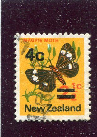 Новая Зеландия. Стандарт. Бабочка. Надпечатка