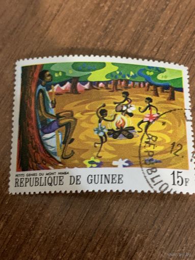 Гвинея 1968. Маленькие шаманы с горы Нимба. Марка из серии