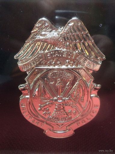 Настольная плакетка-жетон военной полиции армии США в оргстекле.