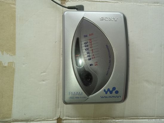 Кассетный плеер Sony walkman WM-FX193  в идеале