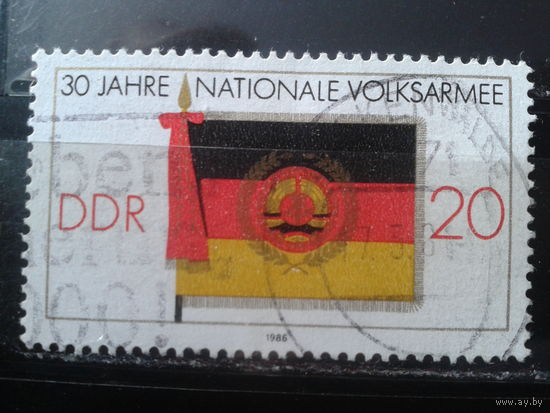 ГДР 1986 30 лет армии ГДР, гос. флаг