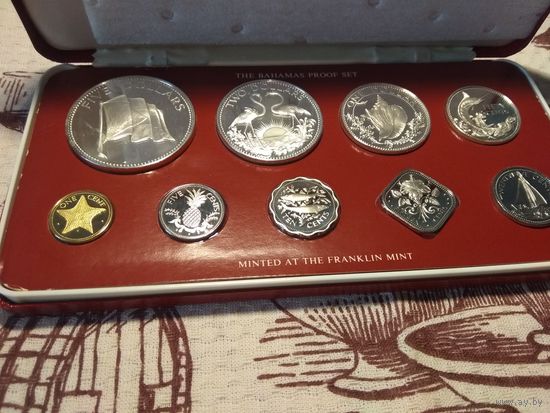 Набор монет Багамских остров 1980 года ( 9 монет, включая Серебрянные коллекционные!) , в Банковской коробке с Сертификатом