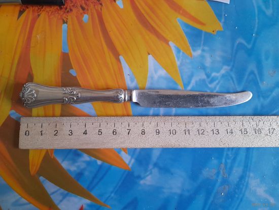 Маленький серебряный нож. 23,6 гр.