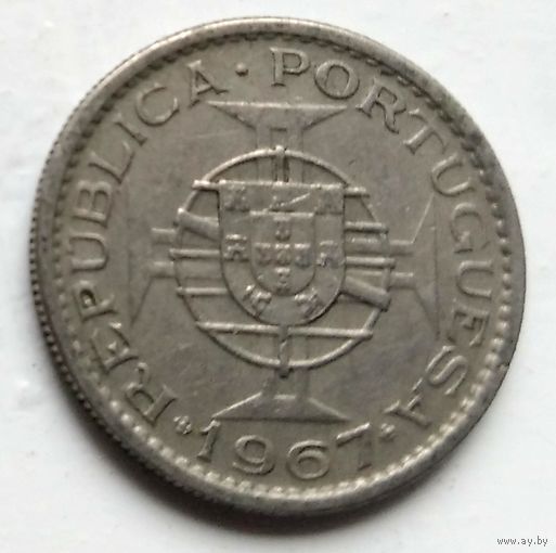 Ангола 2.5 эскудо, 1967  1-1-33
