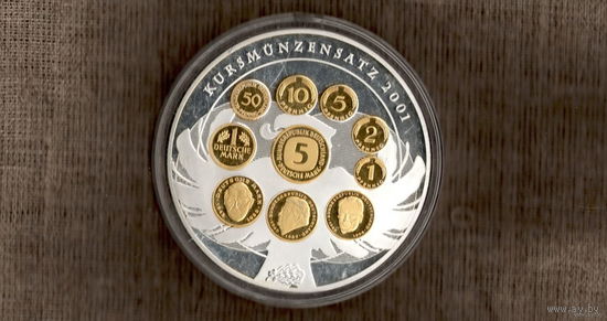Медаль Германия 2011 "10 лет  немецкой марке"/ Золотая квадрига Готфрида( большая 70 мм )