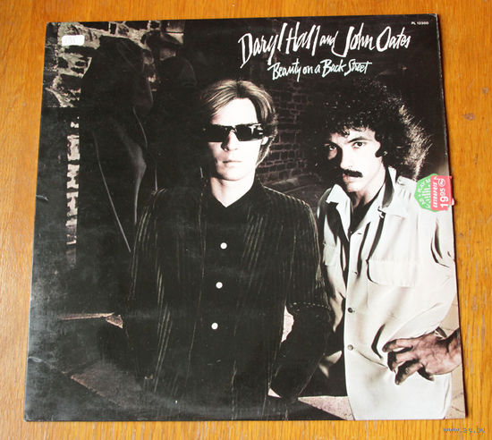 Daryl Hall & John Oats "Beauty on a Back Street" LP, 1977