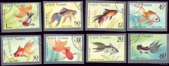 8 марок 1977 год Вьетнам Золотые рыбки Беззубцовки