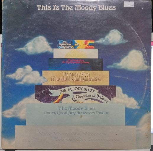 THE MOODY BLUES	CAUGHT LIVE	DABLE	1974