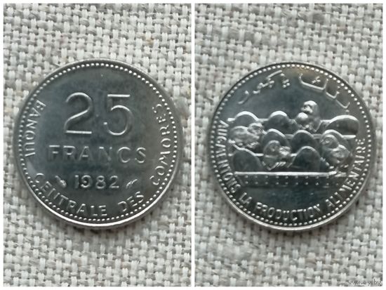 Коморские острова 25 франков 1982/ птицы / цыплята /FA