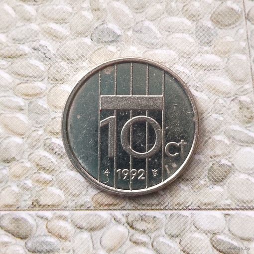 10 центов 1992 года Нидерланды. Королева Беатрис. Красивая монета!