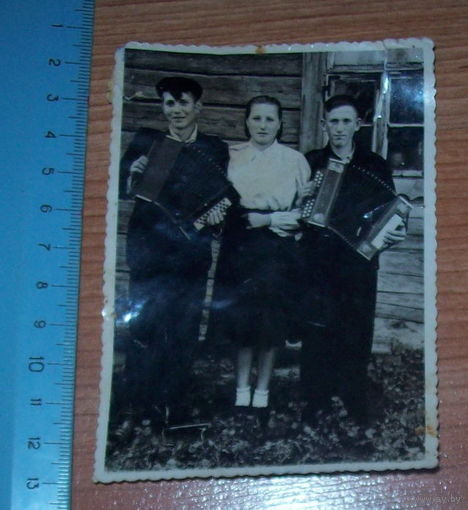 Старое фото "Трио светские музыканты".