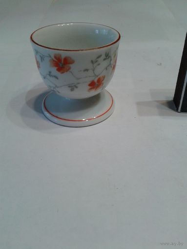 Антикварная чашка рюмка подставка для яйца ARZBERG  Германия 1900-1919 гг