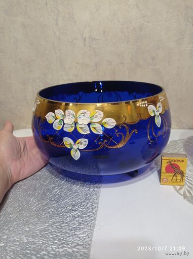 Огромная ваза для фруктов Богемское стекло золотая роспись смальта