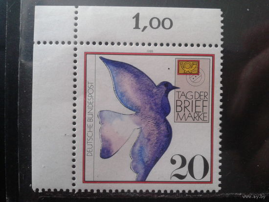 ФРГ 1988 День марки, голубь**Михель-0,8 евро