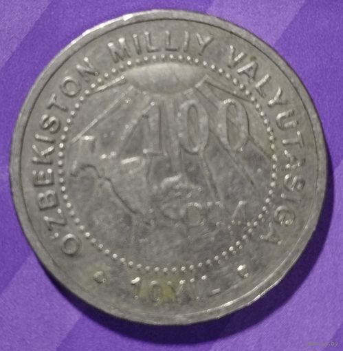 100 сом 2004 г. Узбекистан