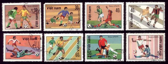 8 марок 1982 год Вьетнам Футбол 1214-1221