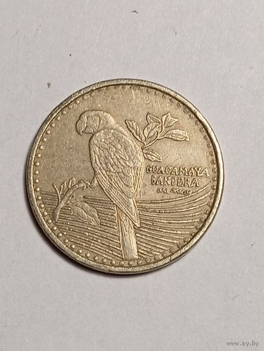 Колумбия 200 песо 2013 года .