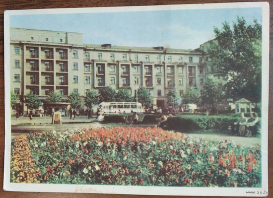 Могилев Гостиница "Днепровская". 1963 г. Чистая.