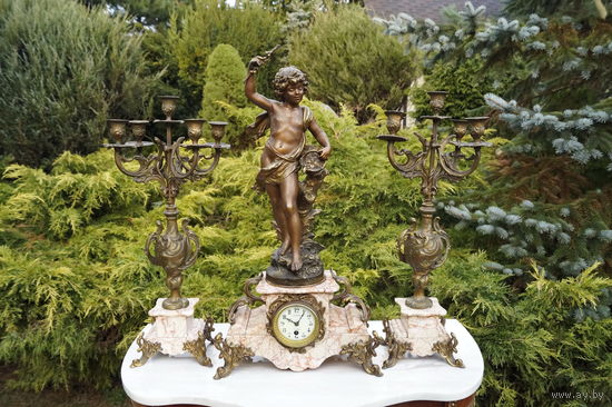 Изумительные Антикварные Каминные Часы! Мрамор, Шпиатр, Бронза. Франция, конец 19 века. Auguste Moreau